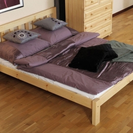 Manželská postel s úložným prostorem Sulivan.jpg