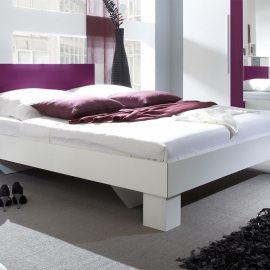 Moderní manželská postel s nočními stolky Veria bl.jpg