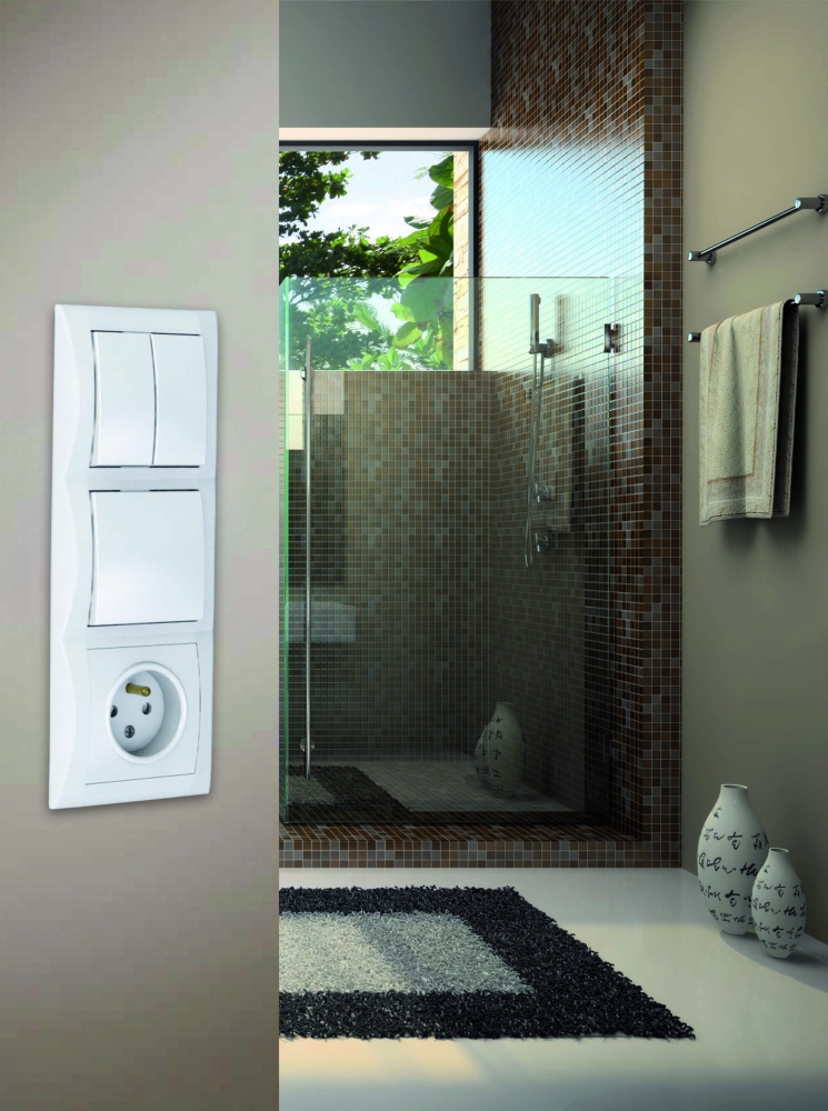Elegant Aqua+ vypínače a zásuvka