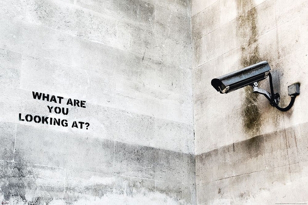 Posters Plakát, Obraz - Banksy street art - Graffiti Camera, (91,5 x 61 cm)