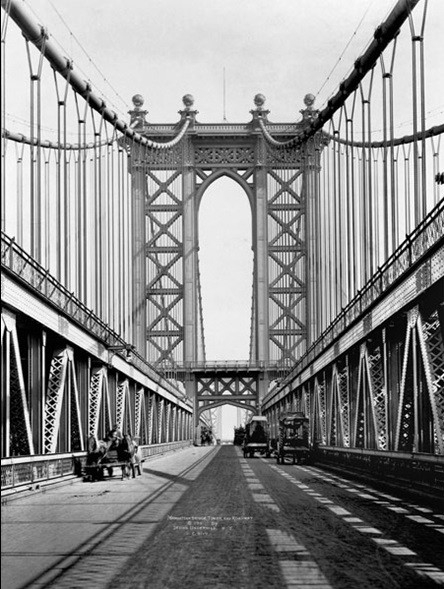 Posters Reprodukce Manhattan bridge Tower and roadway, 1911 , (80 x 60 cm)