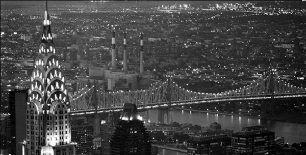 Posters Reprodukce MURAT TANER - New York - The Chrysler Building and Queensboro bridge , (100...