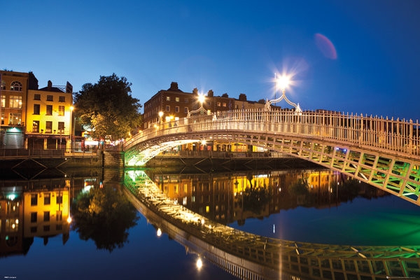 Posters Plakát, Obraz - Dublin - Halfpenny Bridge Landscape, (91,5 x 61 cm)