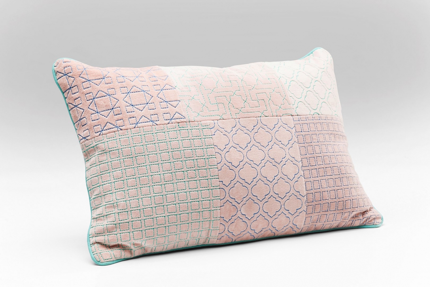 Polštář Patchwork Bright Pink 25x40cm