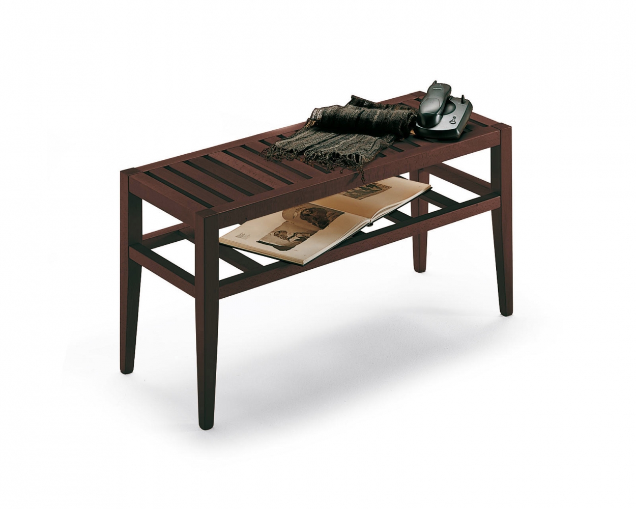 Suomi odkládací stolek dřevěný