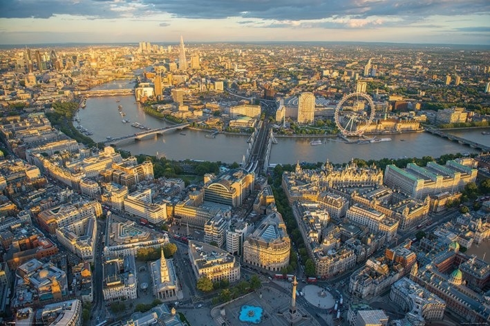 Posters Plakát, Obraz - Jason Hawkes - London Evening, (91,5 x 61 cm)