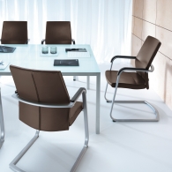 Active konferenční židle