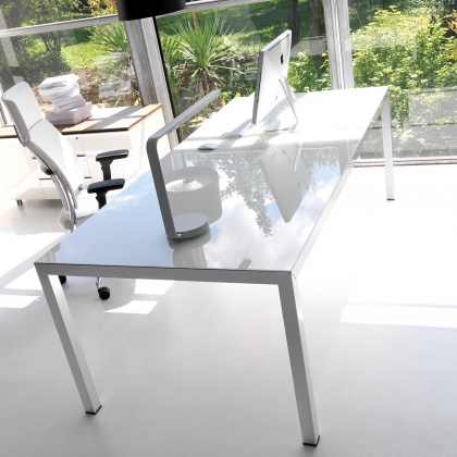 Sun manažerský stůl v bílé barvě