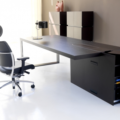 Libra kancelářský nábytek pro manažera-2